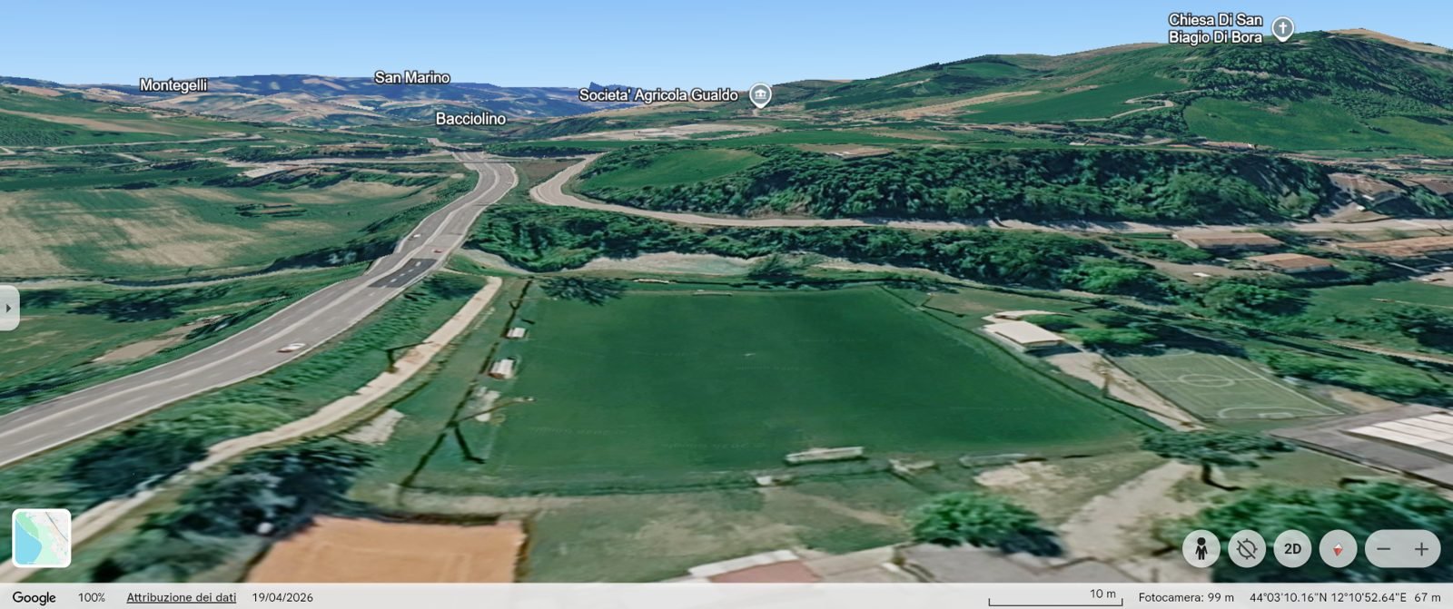 Il campo di Borello lungo il Savio, in fondovalle, sessanta metri sopra la pianura di Pioppa dove gioca il Ranchio.